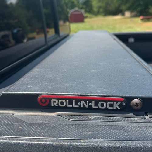 Roll-N-Lock-tonneau-cover